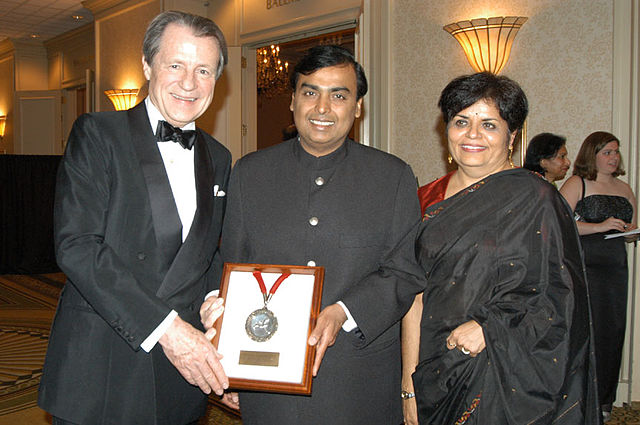 berapa kekayaan mukesh ambani